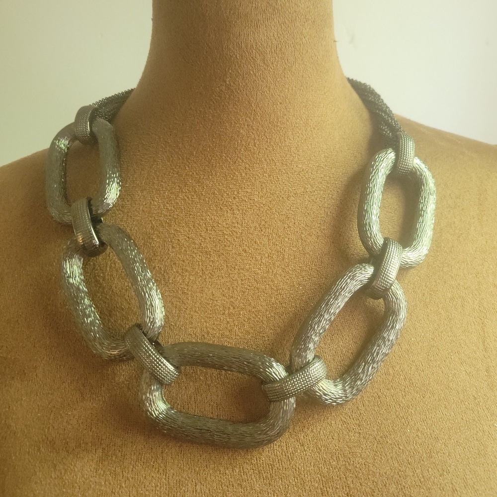 Chunky Gunmetal Oversized Textured Link Statement Necklace 18 Inch Industrial